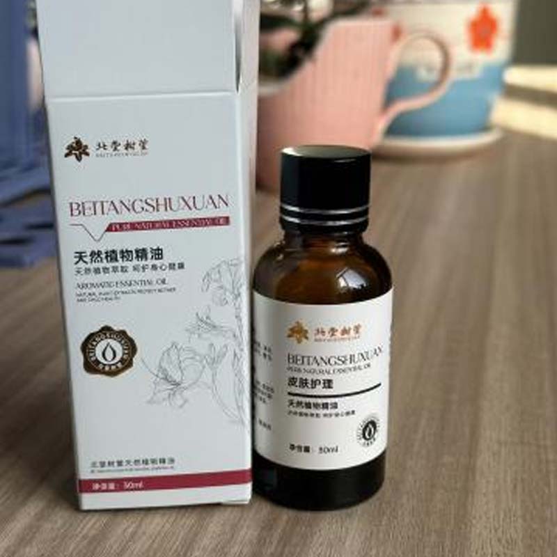 Looduslik kokkutõmbav ja tasakaalustav eeterlik õli